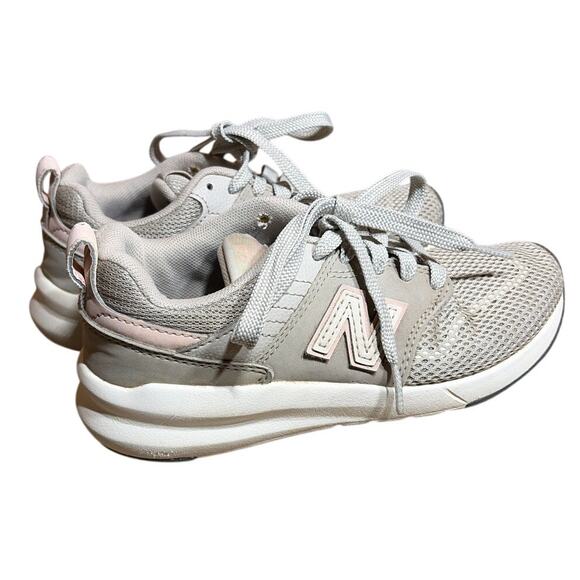 New Balance 009 Youth Gray Sneakers 1.5Y Pink Girls - Picture 1 of 7